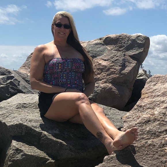 Meet your Posher, Rae - Picture 3 of 3